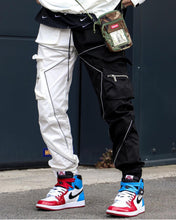Load image into Gallery viewer, Spring and autumn new casual pants male Korean version of the trendy brand multi-bag overalls loose straight-leg pants outdoor running trousers - nevaehshalo