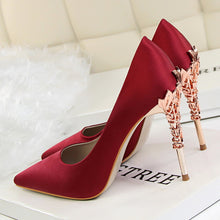 Load image into Gallery viewer, Metal Heel Flower High Shoes Silk Elegant Pumps Women Heels Shoes - nevaehshalo