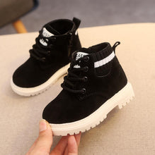 Load image into Gallery viewer, Children Casual Shoes Autumn Winter Martin Boots Boys Shoes Fashion Leather Soft Antislip Girls Boots 21-30 Sport Running Shoes - nevaehshalo