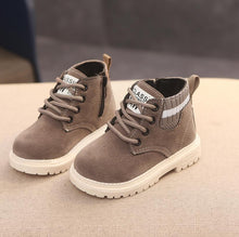 Load image into Gallery viewer, Children Casual Shoes Autumn Winter Martin Boots Boys Shoes Fashion Leather Soft Antislip Girls Boots 21-30 Sport Running Shoes - nevaehshalo