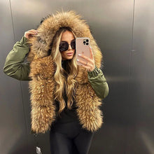 Load image into Gallery viewer, Fashion Short Women&#39;s Real Fox Fur Coat Natural Raccoon Big Fur Collar
