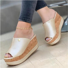 Load image into Gallery viewer, Women Summer Peep Toe Sandals Fashion Platform Casual Flip Flops
