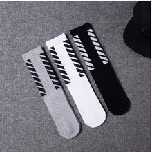 Load image into Gallery viewer, 7autumn men&#39;s fashion cotton socks striped street skateboard socks for men 3colors Retail - nevaehshalo
