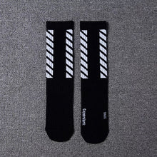 Load image into Gallery viewer, 7autumn men&#39;s fashion cotton socks striped street skateboard socks for men 3colors Retail - nevaehshalo
