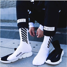 Load image into Gallery viewer, 7autumn men&#39;s fashion cotton socks striped street skateboard socks for men 3colors Retail - nevaehshalo
